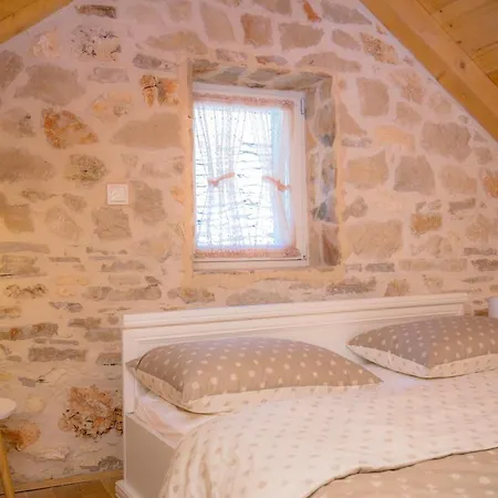 Guest house Galjin Dvor *